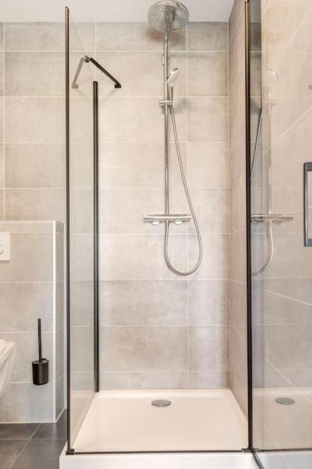Gastsuite Foar Elkoar Hilaard. Ngoại thất bức ảnh